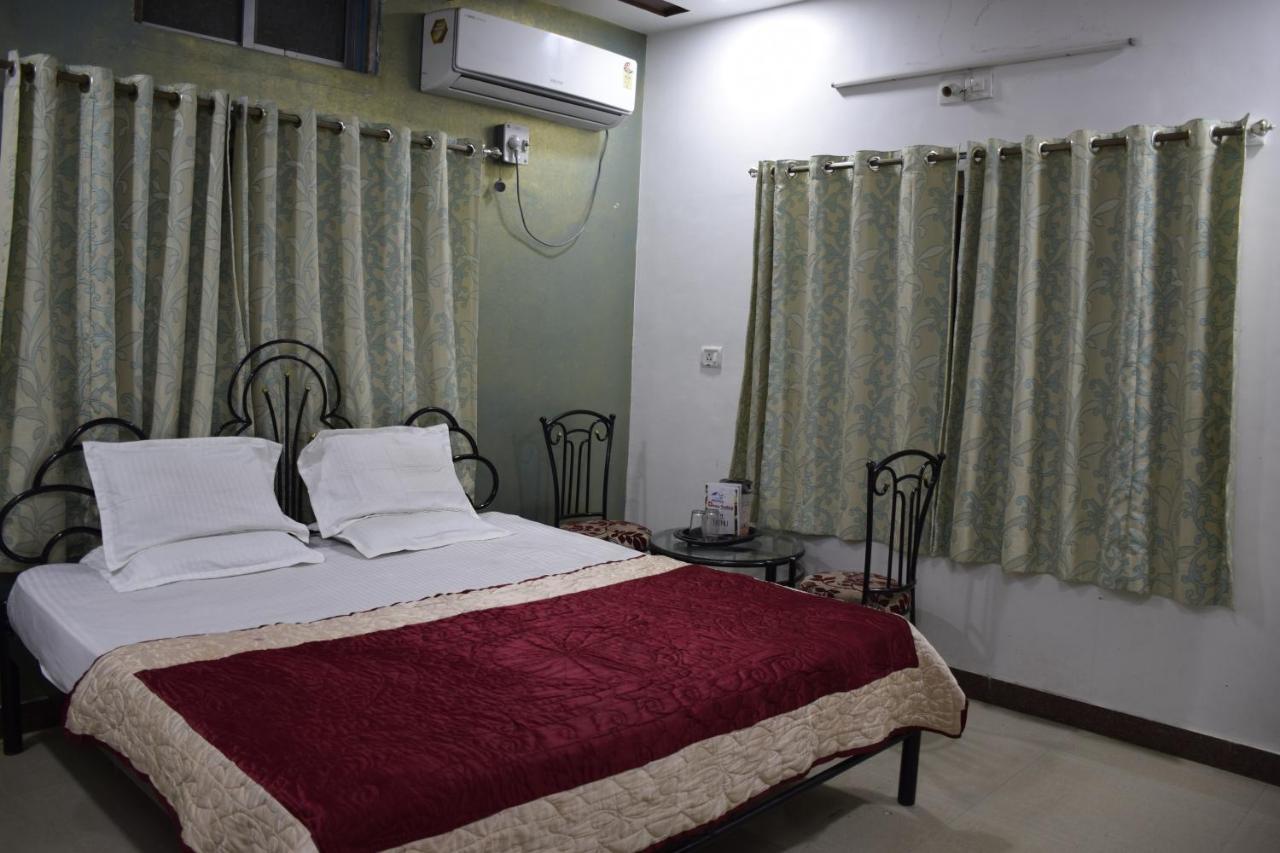 Hotel Deep Valley Mount Abu Exterior foto